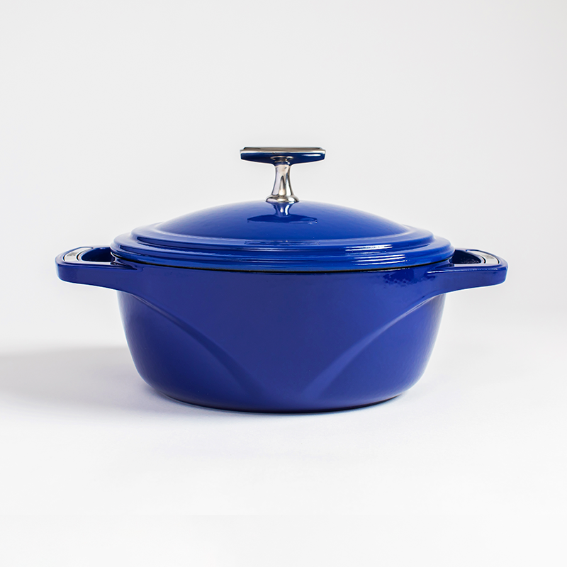 USA Enamel? Cast Iron Dutch Oven - Image 70