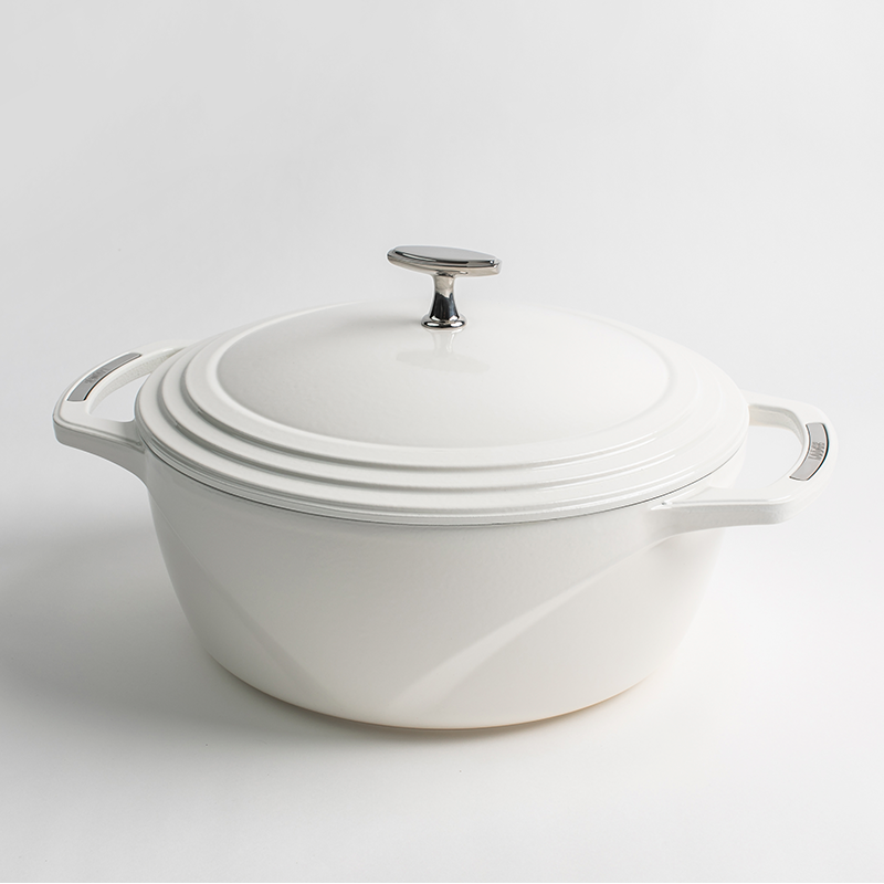 USA Enamel? Cast Iron Dutch Oven - Image 40