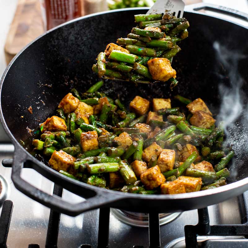14 Inch Seasoned Cast Iron Wok - Image 2