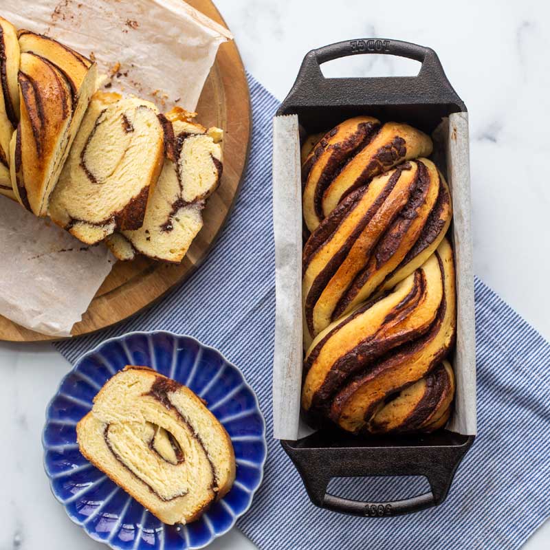 Seasoned Cast Iron Loaf Pan - Image 4