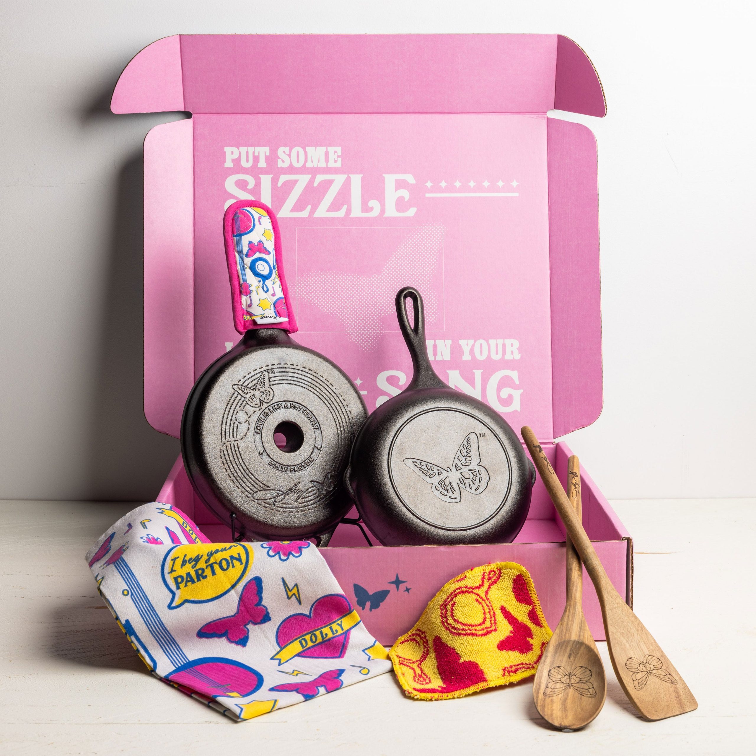Dolly Parton Cast Iron Gift Set - Image 6