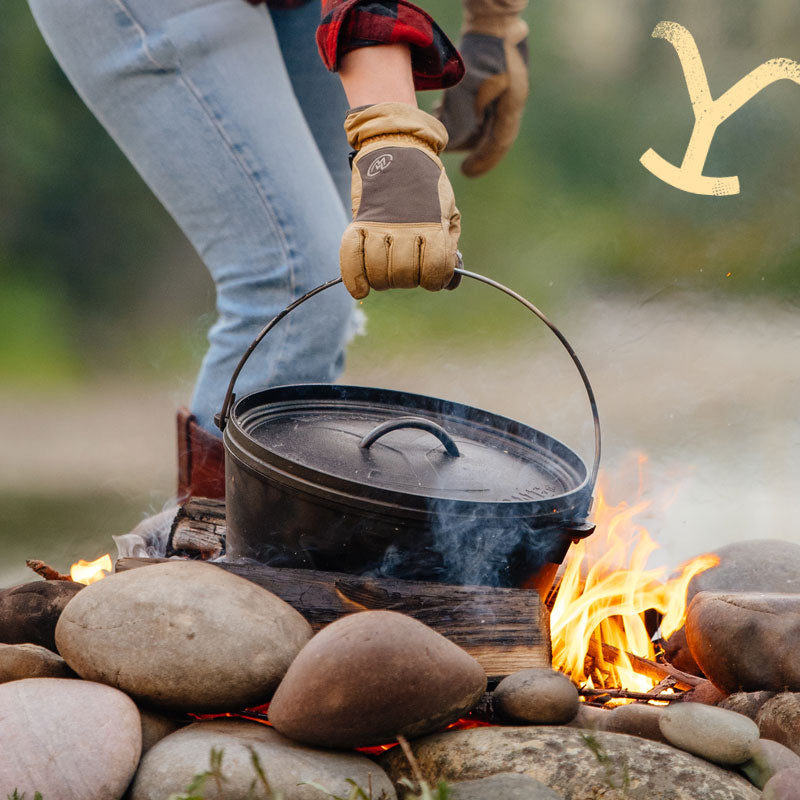 Yellowstone? 12 Inch / 8 Quart Seasoned Cast Iron Deep Camp Dutch Oven - Image 4
